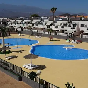 https://los-geranios-21-tenerife.tenerifehoteles.net